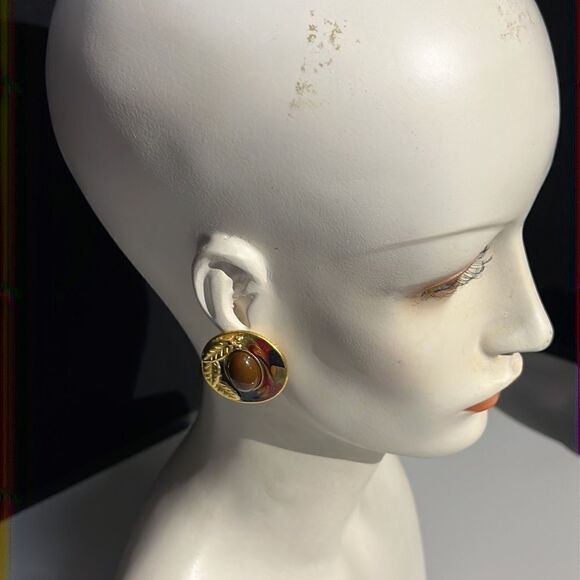 Bundle Sale 3 for $15 | Circle Gold Tone Swirl Enamel Post Earrings - Picture 4 of 9